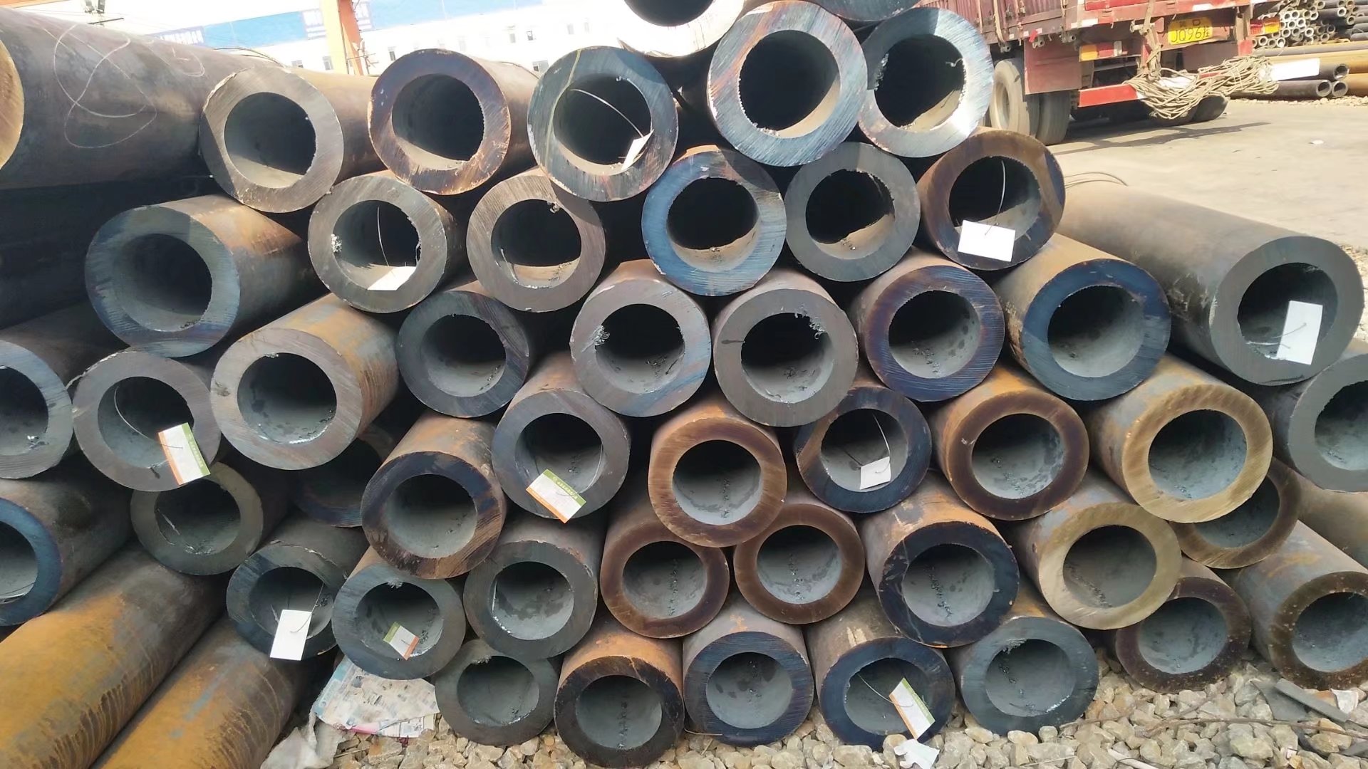 山東無(wú)縫鋼管廠(chǎng)提供機(jī)械加工用正火狀態(tài)無(wú)縫鋼管無(wú)縫管